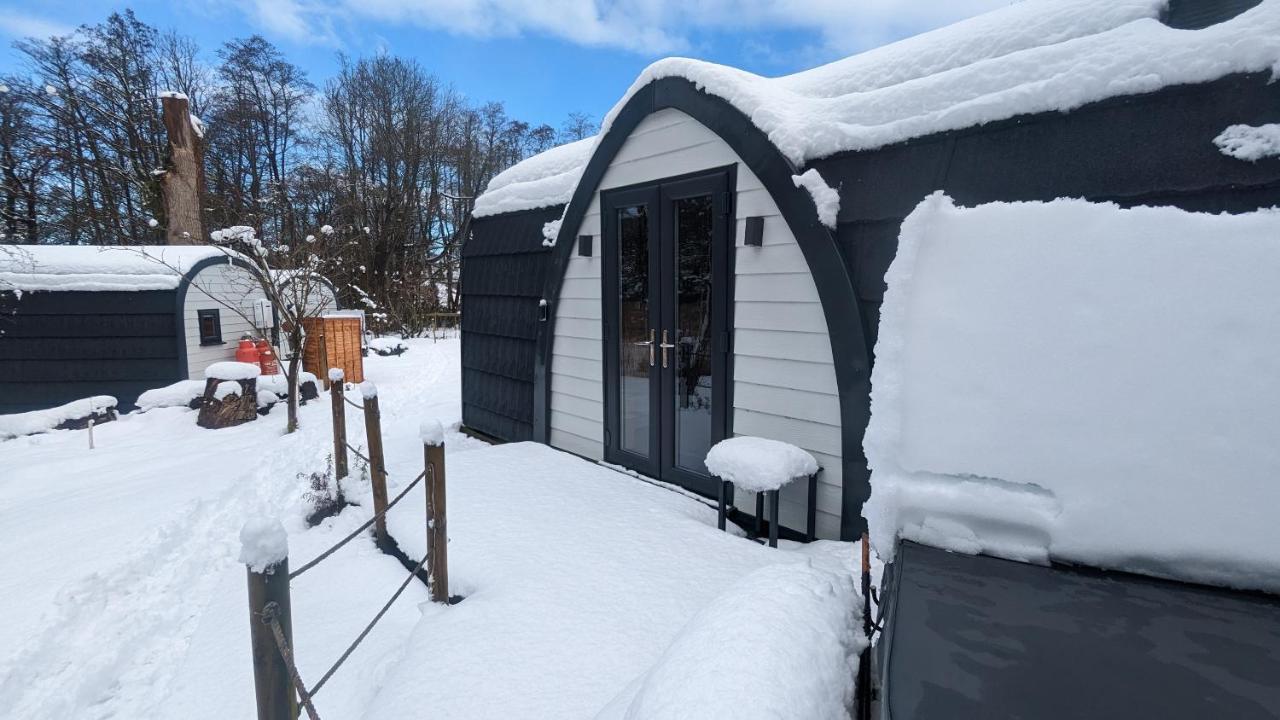 Villa Emlyn'S Coppice - Luxury Woodland Glamping Holywell  Esterno foto