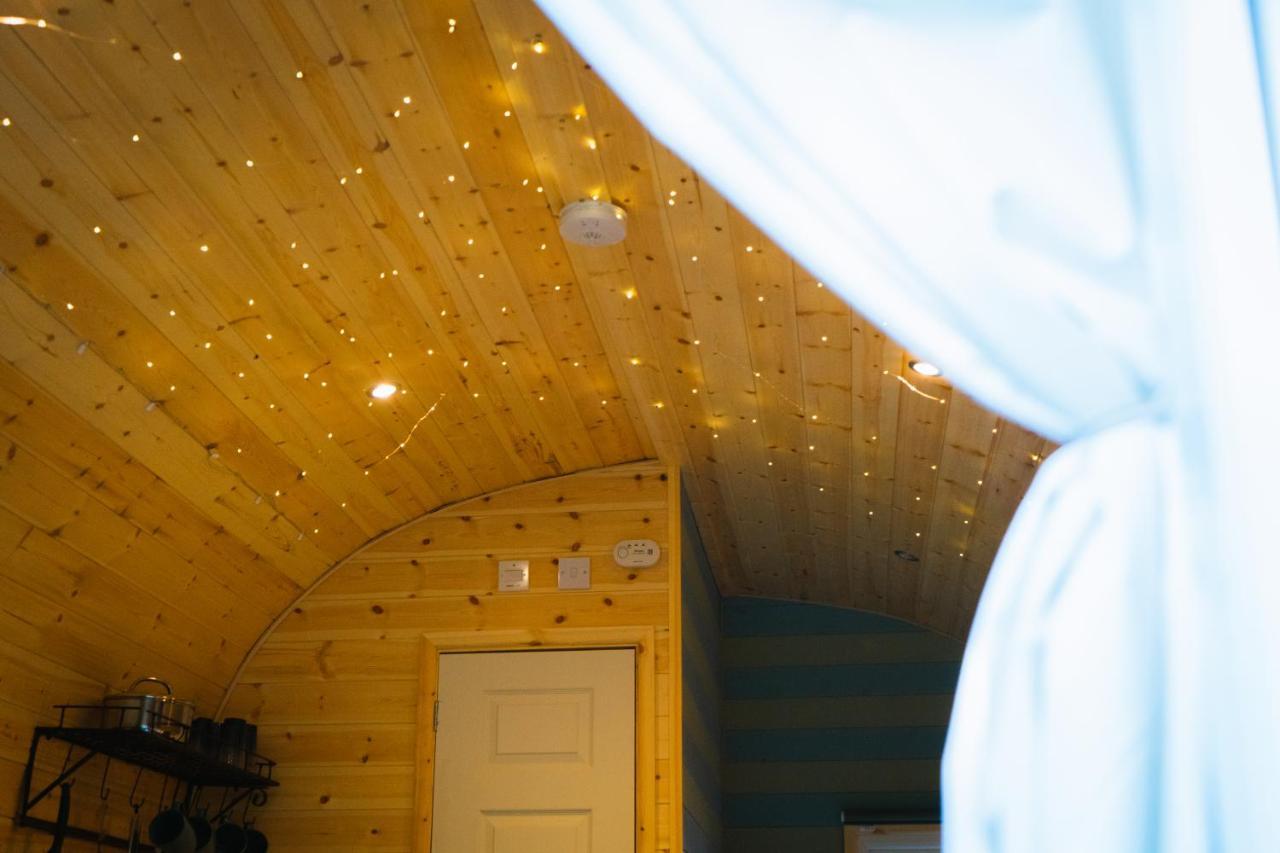 Villa Emlyn'S Coppice - Luxury Woodland Glamping Holywell  Esterno foto