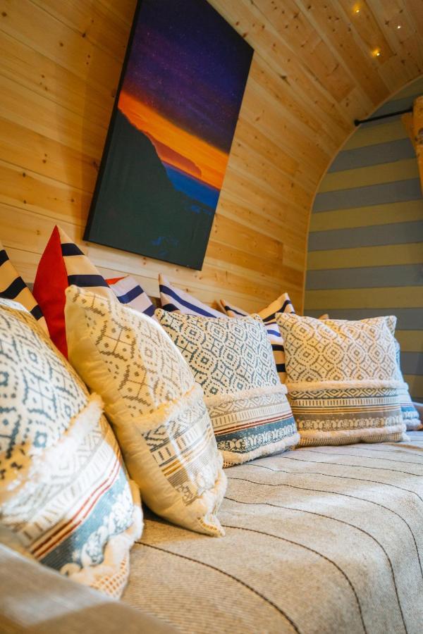 Villa Emlyn'S Coppice - Luxury Woodland Glamping Holywell  Esterno foto
