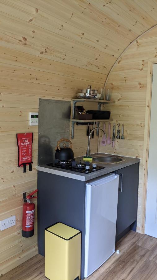 Villa Emlyn'S Coppice - Luxury Woodland Glamping Holywell  Esterno foto