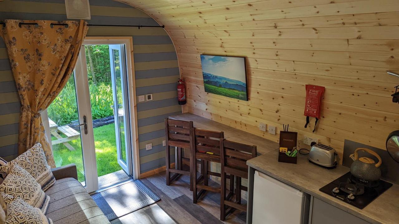Villa Emlyn'S Coppice - Luxury Woodland Glamping Holywell  Esterno foto