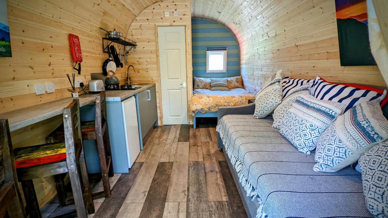 Villa Emlyn'S Coppice - Luxury Woodland Glamping Holywell  Esterno foto